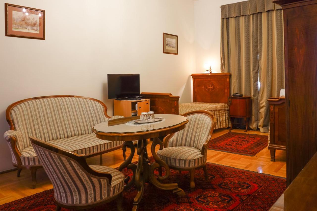 Monarchy Residence Budapest Bagian luar foto