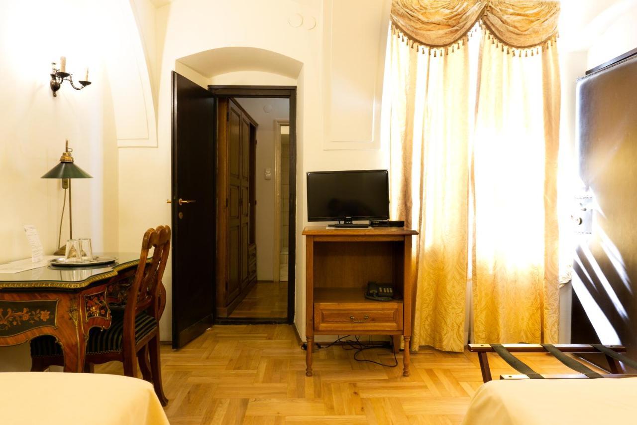 Monarchy Residence Budapest Bagian luar foto