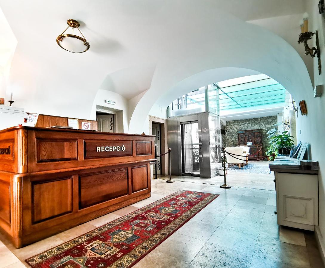 Monarchy Residence Budapest Bagian luar foto